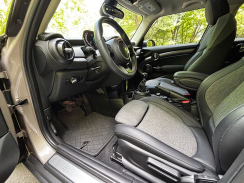 Used 2023 MINI Cooper S w/ Signature Upholstery Package FWD image 16