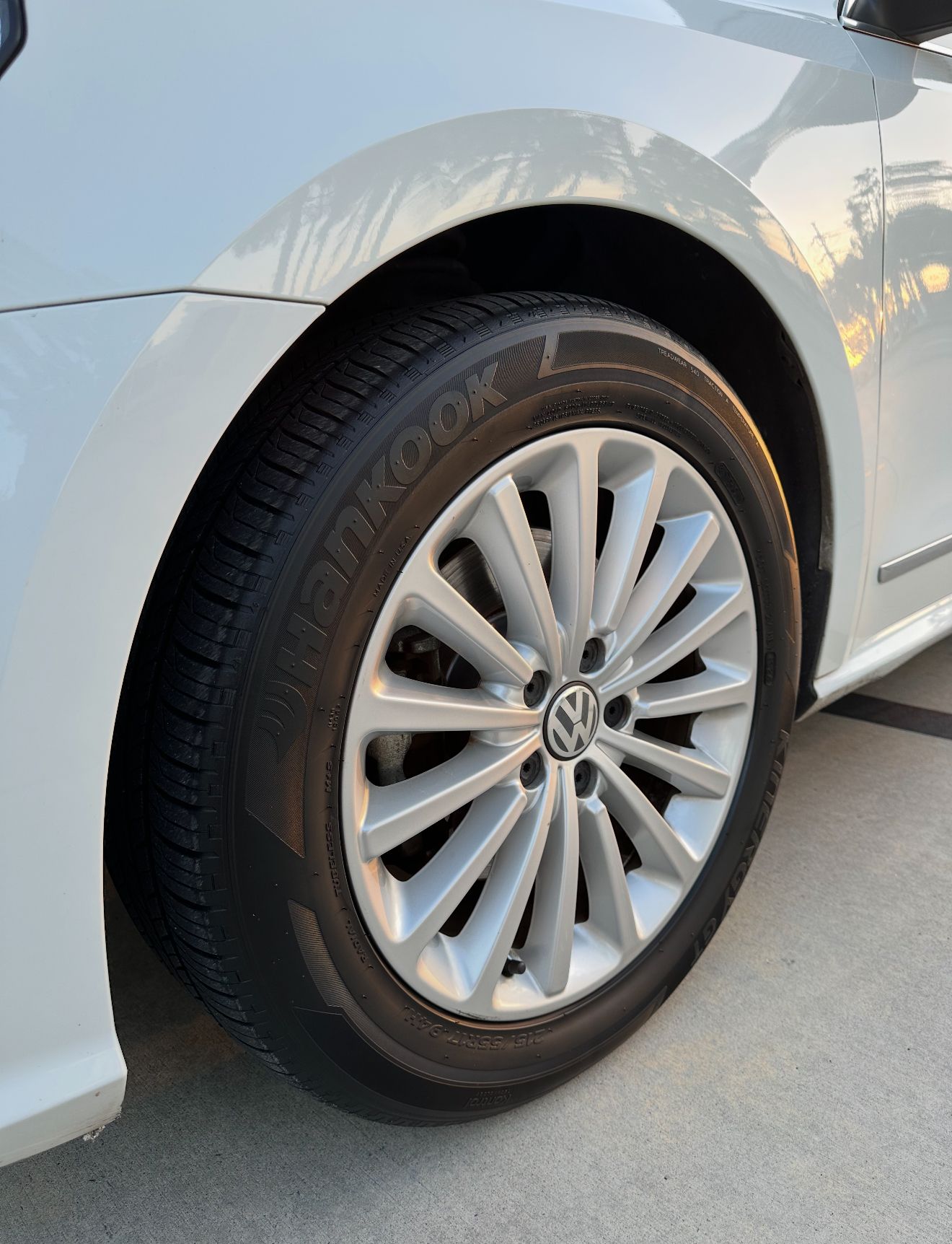 Used 2016 Volkswagen Passat 1.8T SE w/ Lighting Package (P06) FWD image 10