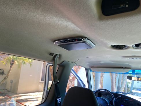 Used 1994 Ford E-350 and Econoline 350 Club Wagon image 13