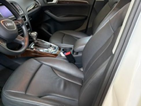 Used 2015 Audi Q5 2.0T Premium Plus w/ Technology Package AWD/4WD image 10
