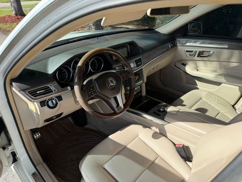 Used 2014 Mercedes-Benz E 350 Sedan image 18