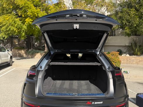 Used 2021 Lamborghini Urus image 16