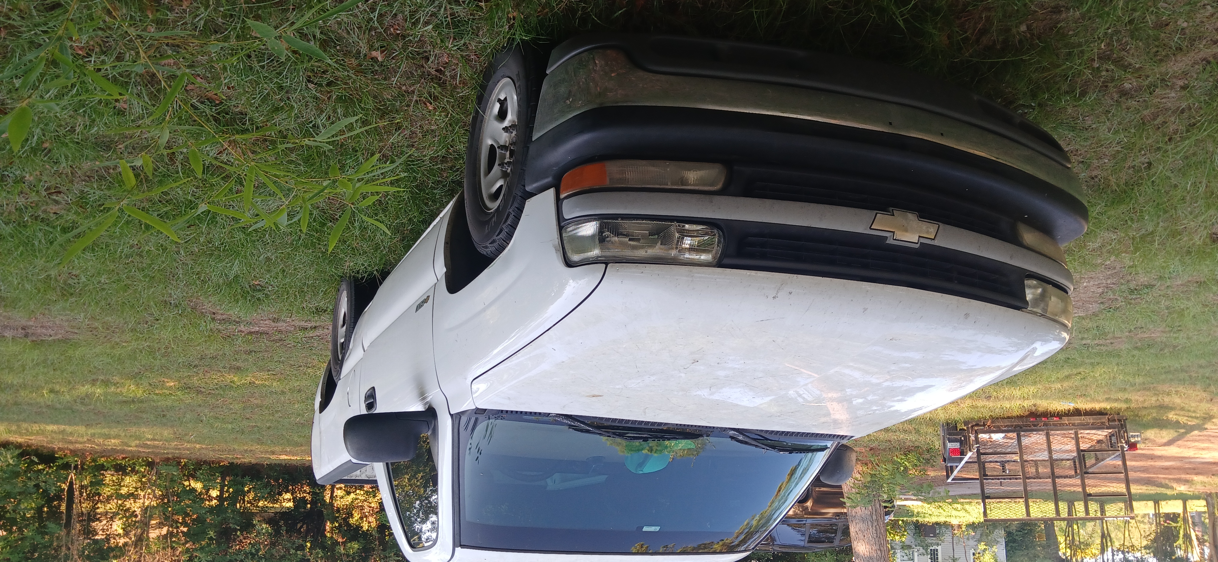 Used 2000 Chevrolet Silverado 1500 2WD Regular Cab image 4