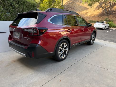 Used 2020 Subaru Outback Limited XT w/ Tech Package 2 AWD/4WD image 2