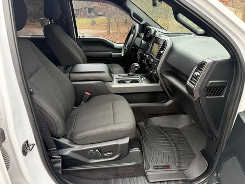 Used 2016 Ford F150 XLT w/ Equipment Group 302A Luxury image 6