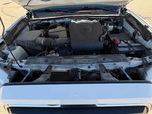 Used 2020 Toyota Tacoma SR5 image 6