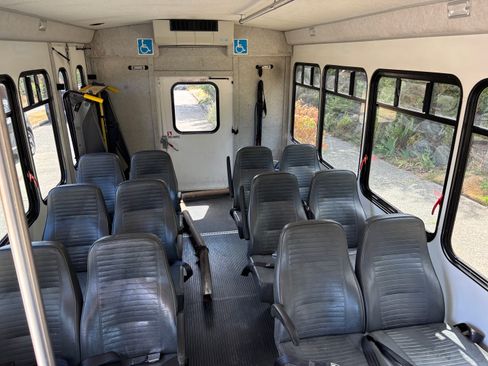 Used 2011 Ford E-350 and Econoline 350 Super Duty w/ Shuttle Bus Prep Pkg RWD image 6