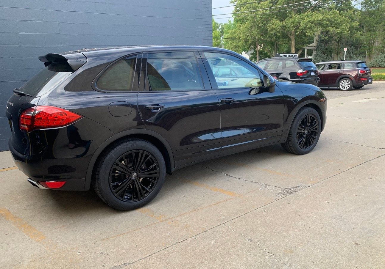 Used 2012 Porsche Cayenne AWD/4WD image 1