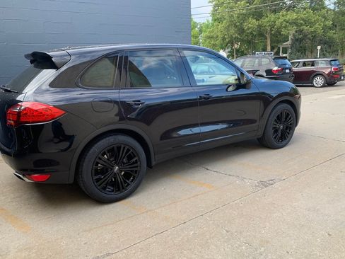 Used 2012 Porsche Cayenne AWD/4WD image 1