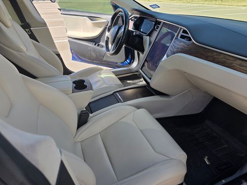 Used 2017 Tesla Model S 100D image 19