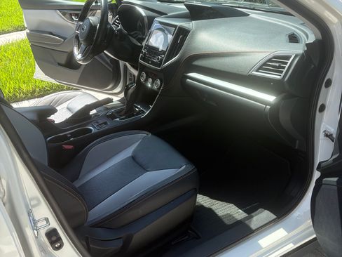 Used 2018 Subaru Crosstrek 2.0i Limited AWD/4WD image 12