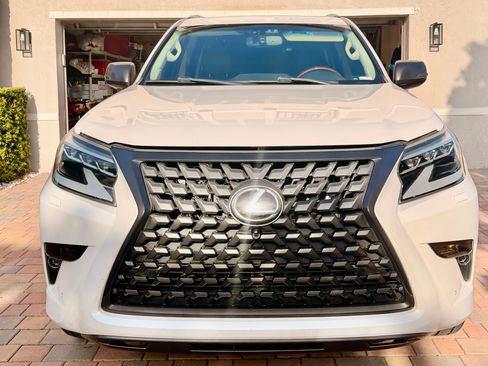 Used 2017 Lexus GX 460 Luxury AWD/4WD image 10