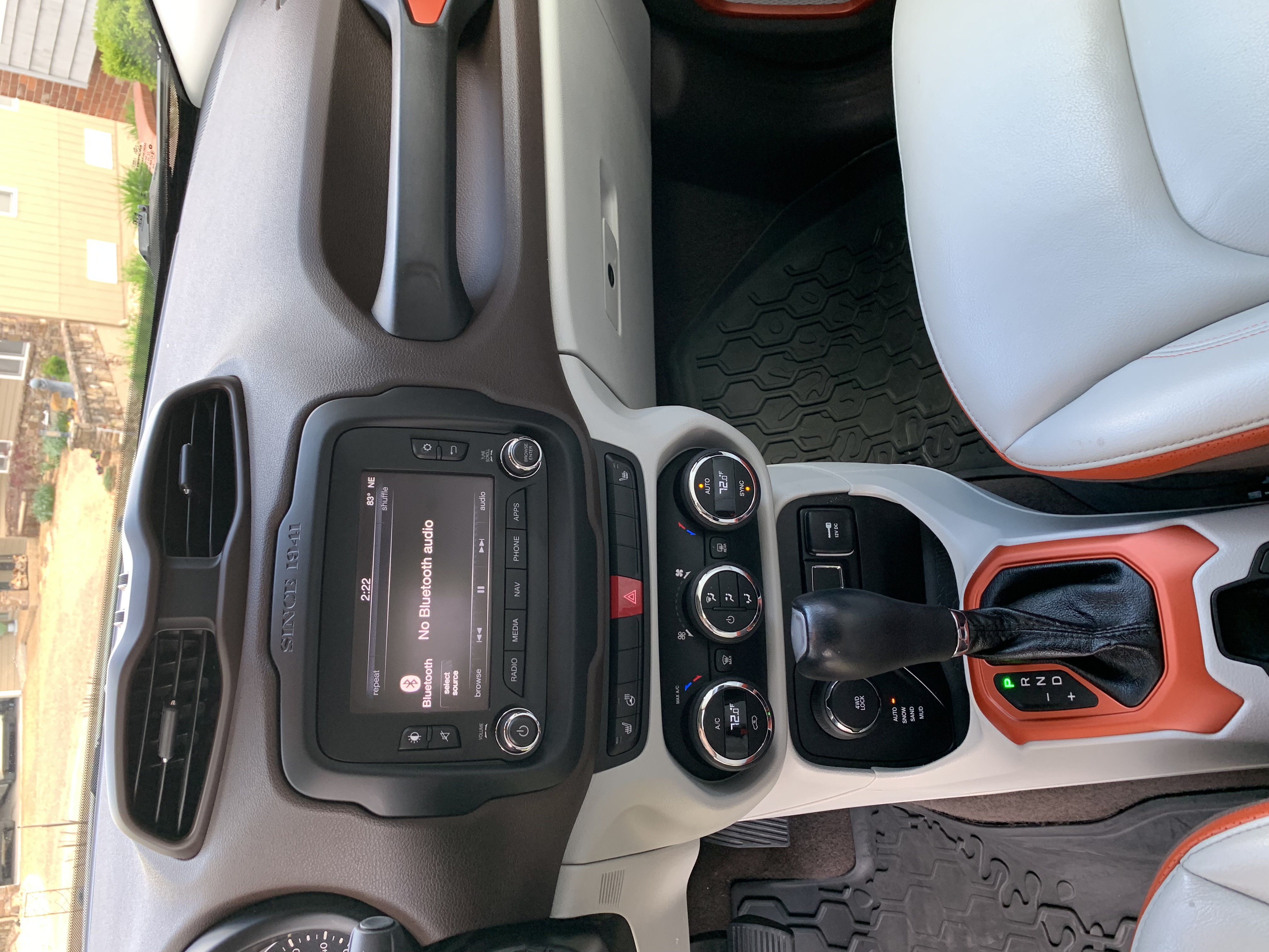 Used 2017 Jeep Renegade Limited AWD/4WD image 21