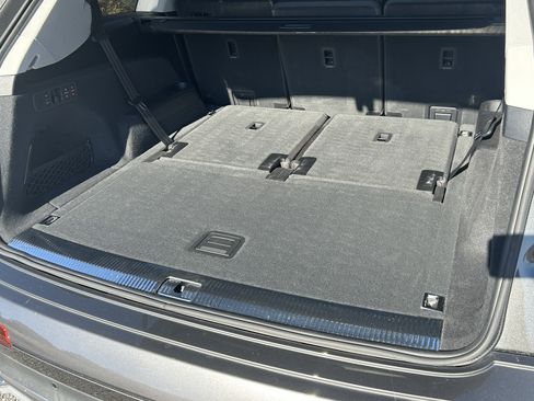 Used 2020 Audi Q7 3.0T Prestige w/ Prestige Package image 23