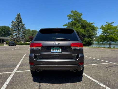 Used 2018 Jeep Grand Cherokee Limited AWD/4WD image 6
