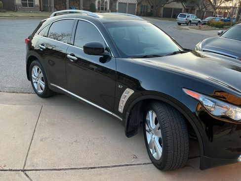 Used 2016 INFINITI QX70 3.7 w/ Premium Package image 9