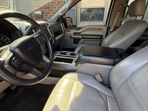 Used 2016 Ford F150 XLT w/ Equipment Group 301A Mid image 9