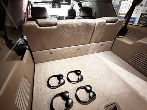 Used 2015 Chevrolet Suburban LTZ image 10