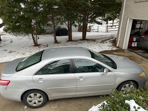 Used 2009 Toyota Camry LE image 6