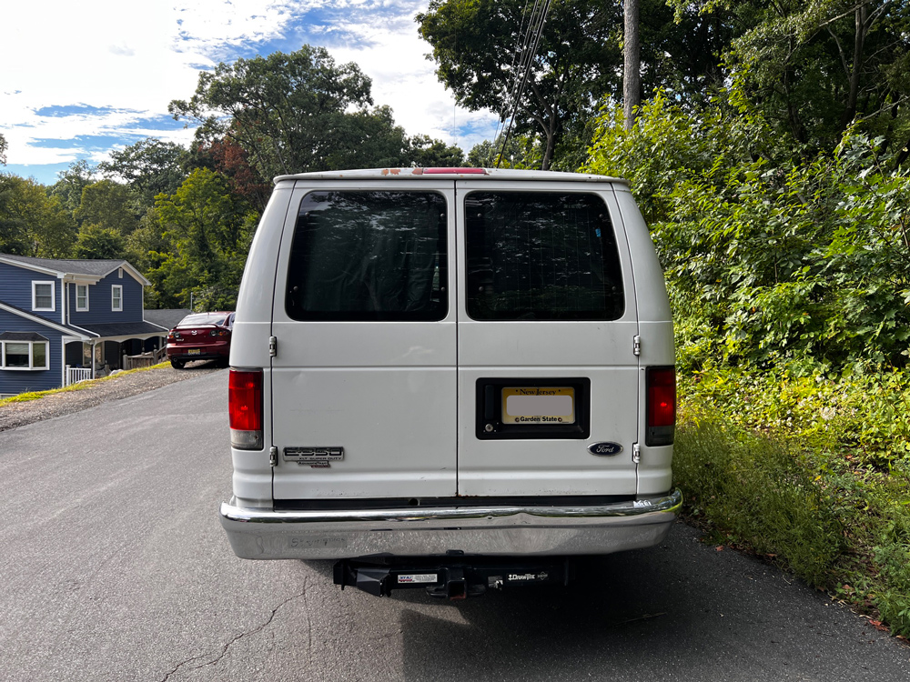 Used 2006 Ford E-350 and Econoline 350 XL RWD image 6