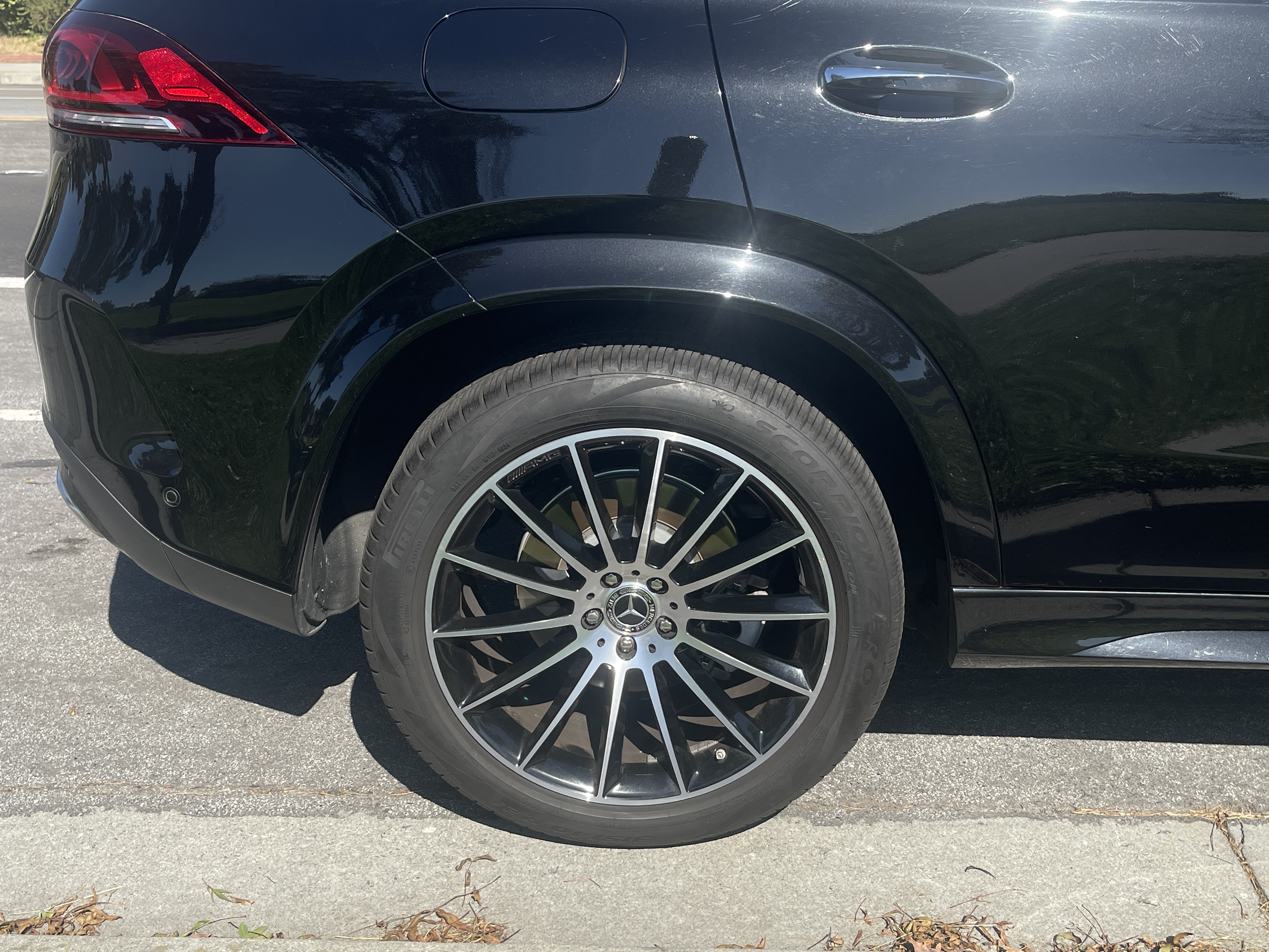Used 2020 Mercedes-Benz GLE 450 4MATIC image 11