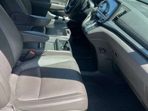 Used 2019 Honda Odyssey EX-L image 8