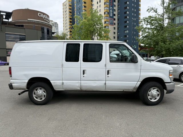 Used 2013 Ford E-250 and Econoline 250 w/ PWR Group RWD image 4