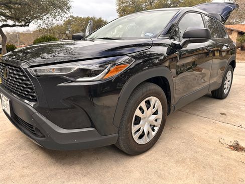 Used 2023 Toyota Corolla Cross L image 25