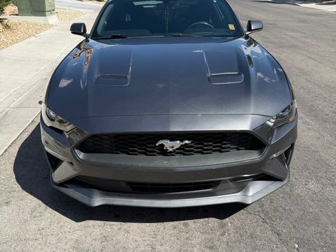 Used 2018 Ford Mustang Coupe w/ Ecoboost Performance Package RWD image 12