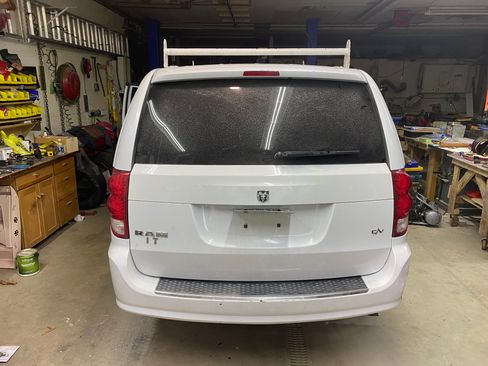 Used 2014 RAM C/V Tradesman image 6