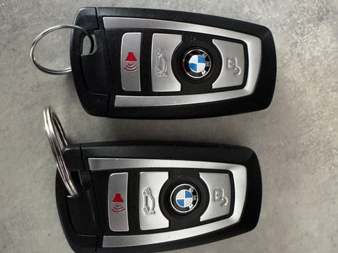 Used 2017 BMW M4 Coupe image 19