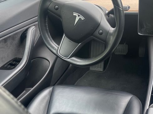 Used 2018 Tesla Model 3 Long Range image 9