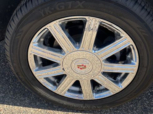 Used 2008 Cadillac DTS image 12