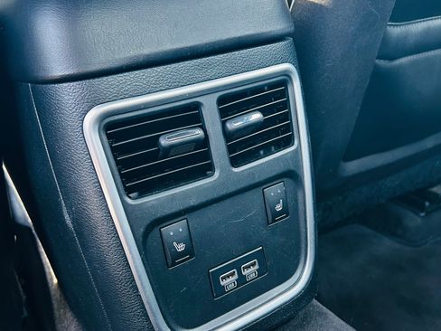 Used 2015 Dodge Charger SXT w/ AWD Plus Group image 28