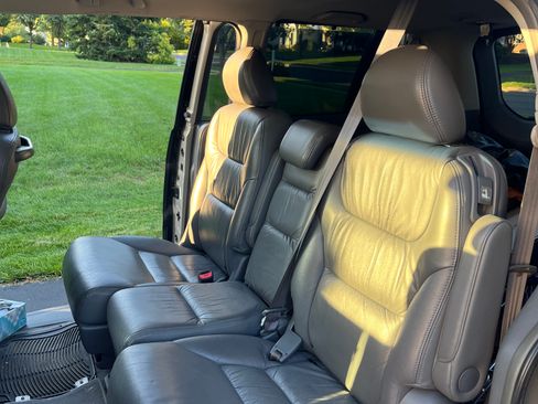 Used 2005 Honda Odyssey EX-L image 15