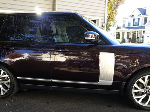 Used 2020 Land Rover Range Rover HSE image 8