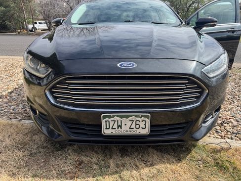 Used 2015 Ford Fusion SE image 19