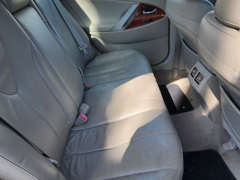 Used 2011 Toyota Camry XLE w/ XLE Extra-Value Pkg #1 image 8