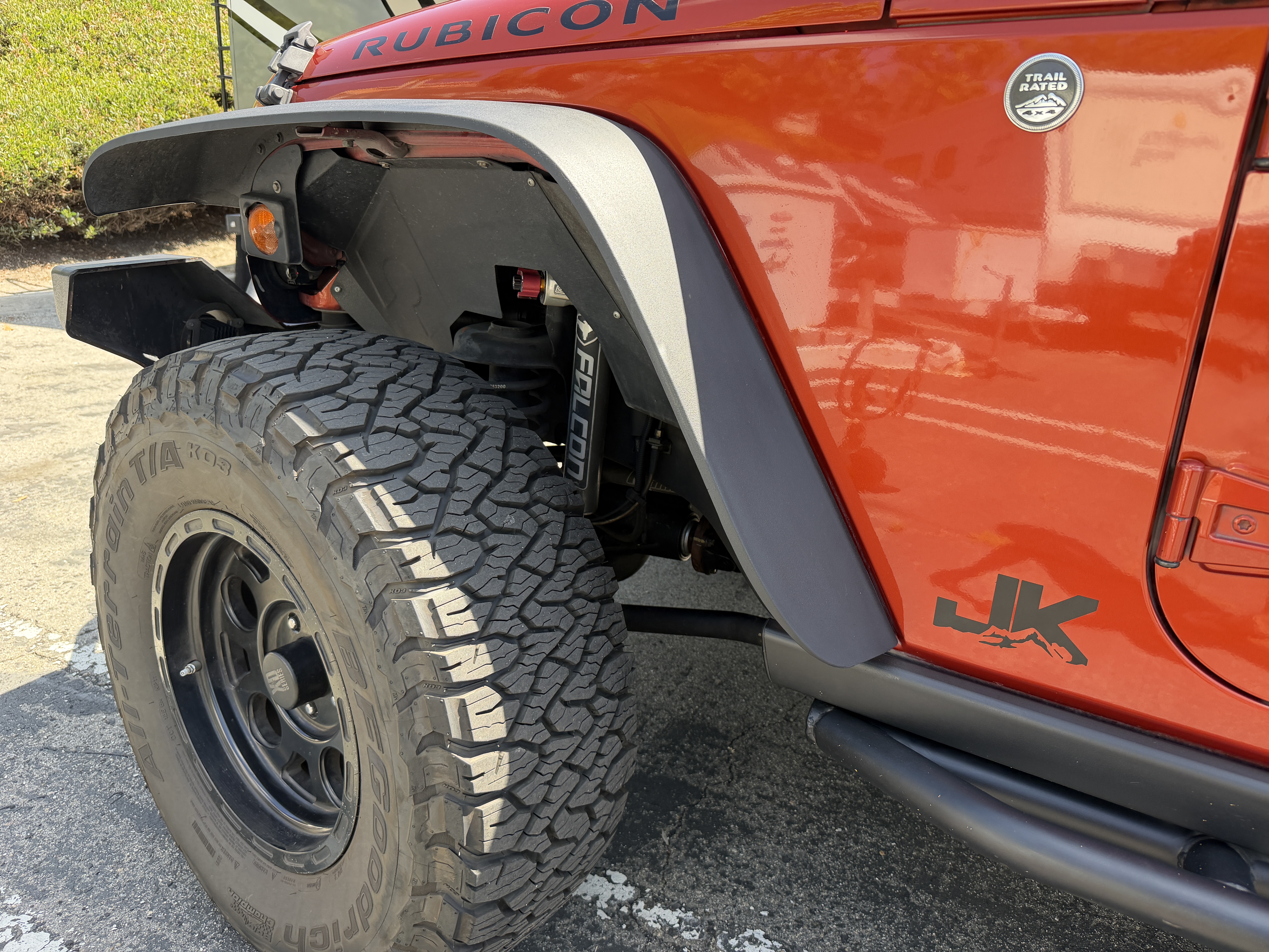 Used 2009 Jeep Wrangler Unlimited Rubicon w/ Dual Top Group AWD/4WD image 18