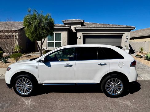 Used 2014 Lincoln MKX AWD w/ Equipment Group 101A image 5