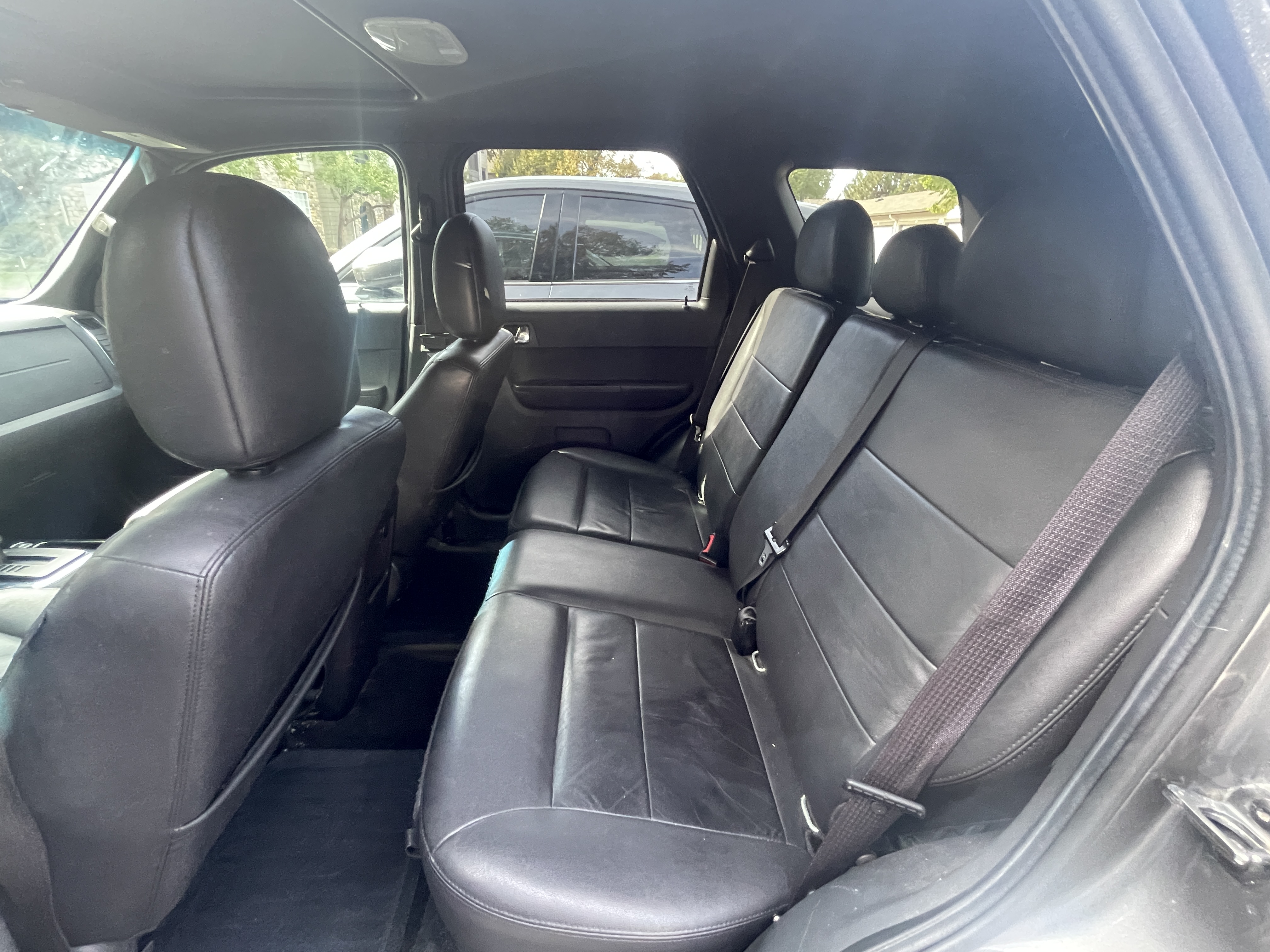 Used 2012 Ford Escape Limited FWD image 4