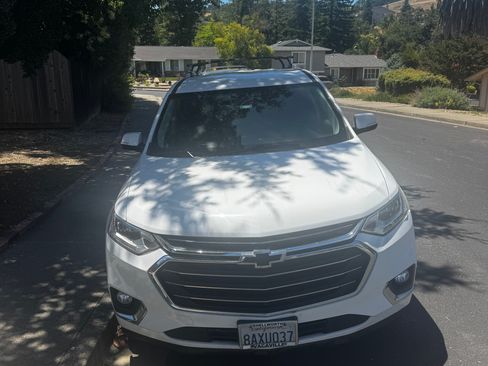 Used 2018 Chevrolet Traverse Premier AWD/4WD image 6