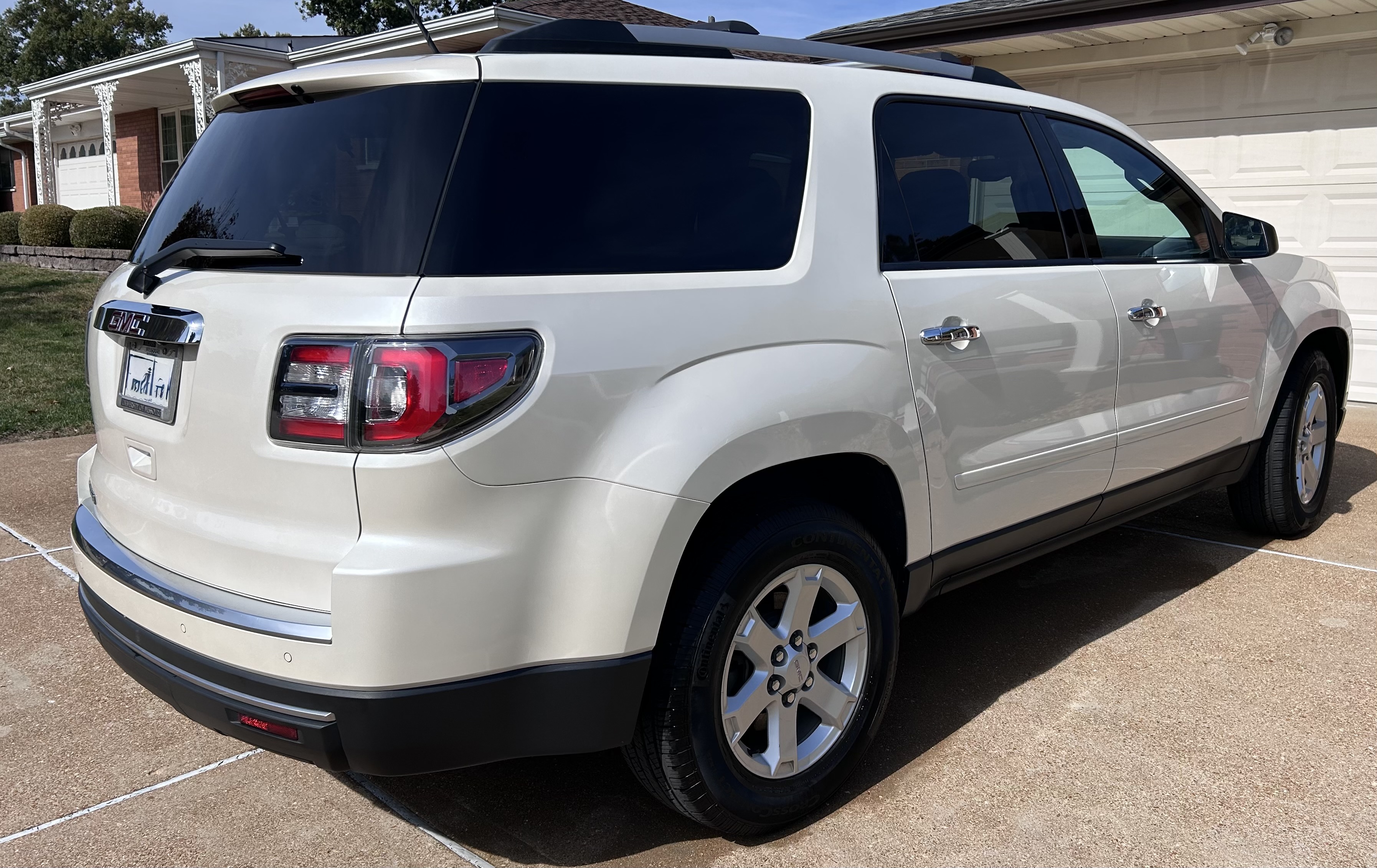 Used 2014 GMC Acadia SLE FWD image 5