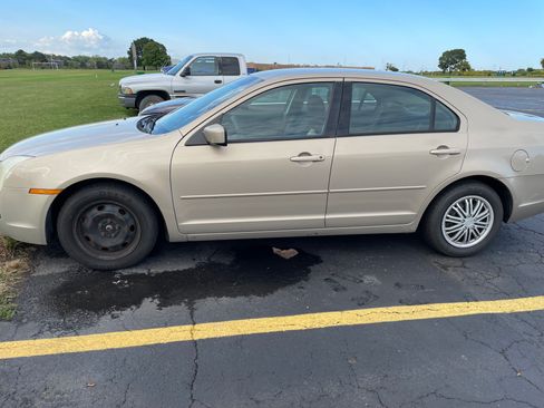Used 2006 Ford Fusion SE image 1