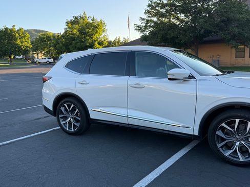 Used 2022 Acura MDX SH-AWD w/ Technology Package image 6