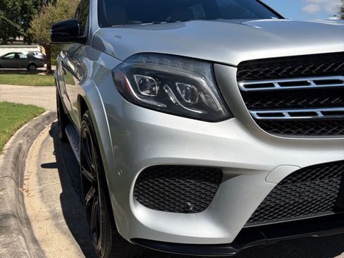 Used 2017 Mercedes-Benz GLS 550 4MATIC image 13