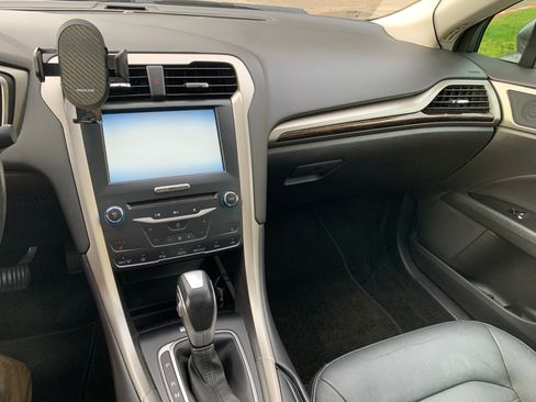 Used 2014 Ford Fusion SE w/ Equipment Group 502A image 15