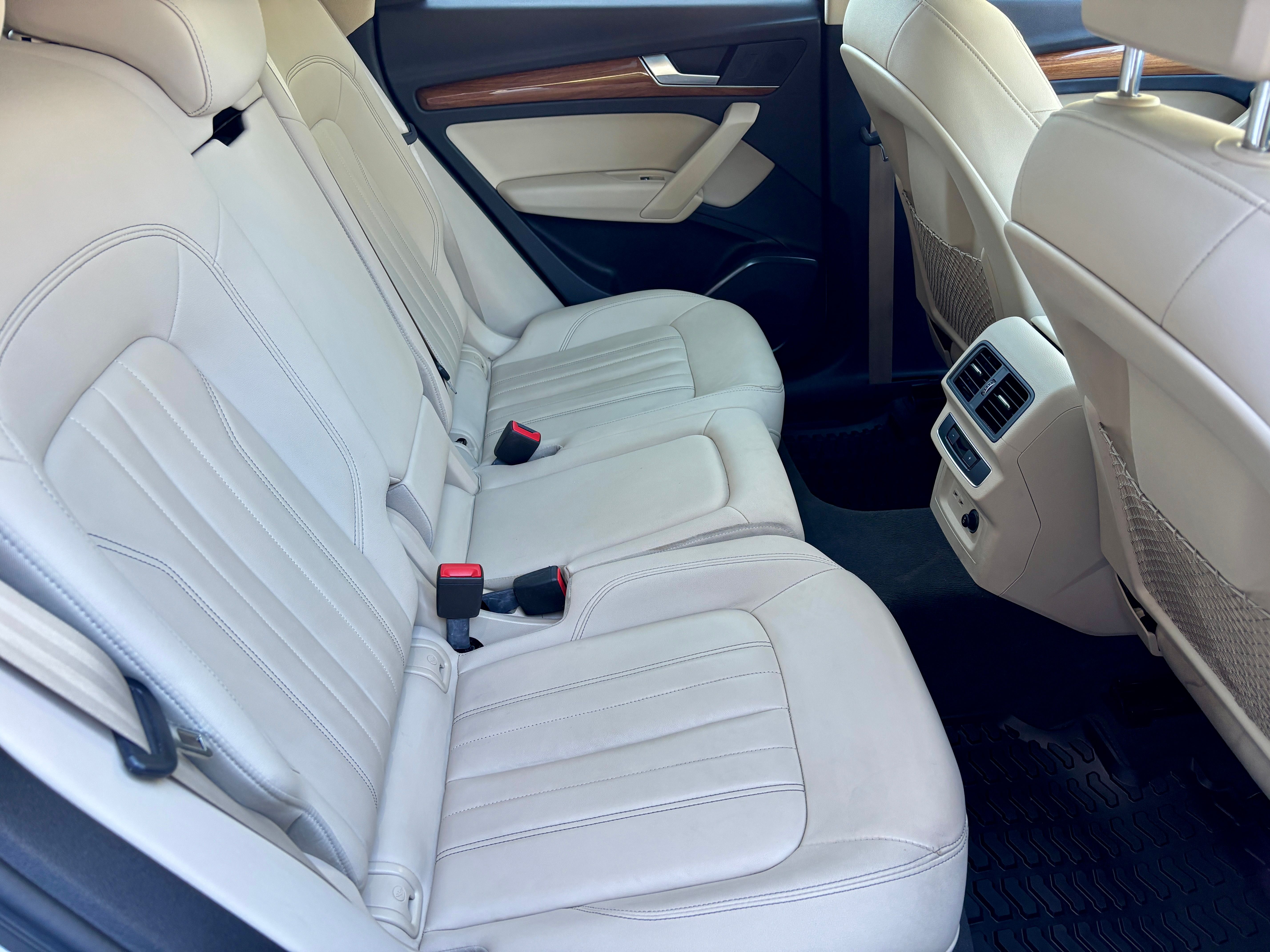 Used 2021 Audi Q5 2.0T Premium w/ Convenience Package AWD/4WD image 13