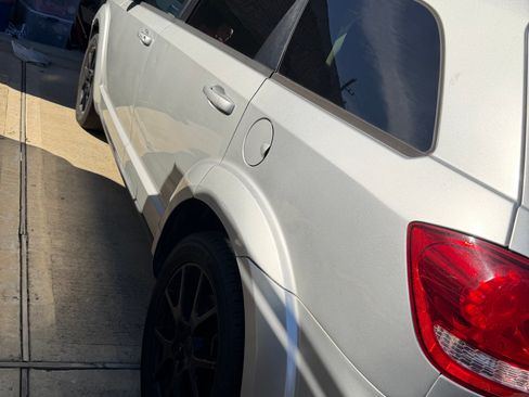 Used 2014 Dodge Journey SXT w/ Flexible Seating Group image 14