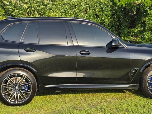 Used 2020 BMW X5 M Competition w/ Executive Package image 9